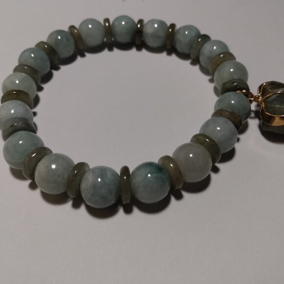 Jade Beaded Bracelet With Carved Elephant Charm Includes Gift Bag ~ New - Picture 3 of 5